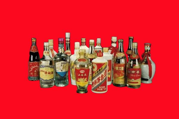 秦淮区回收十八老酒.jpg